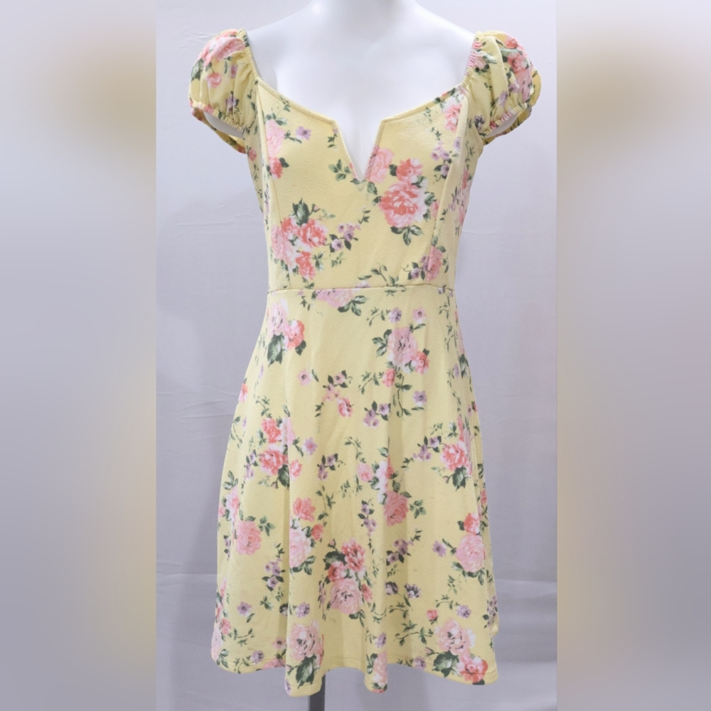 Almost Famous | Yellow Floral Midi Dress